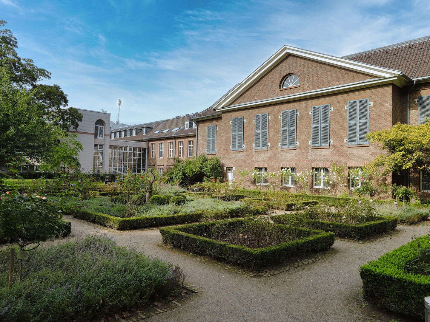 Düsseldorf, Rosengarten hinter dem Spee´schen Palais in der Carlstadt