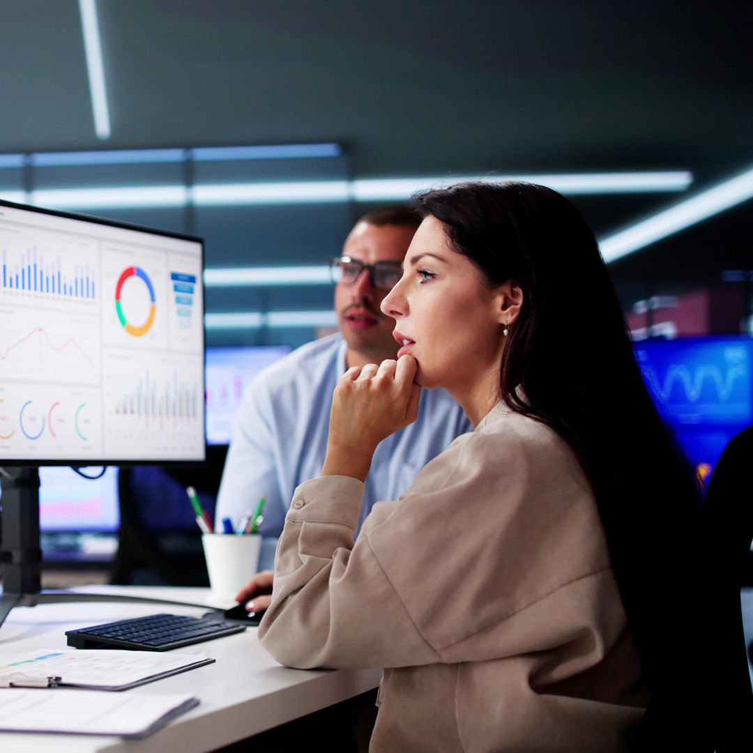 Data Analyst Using Data Analytics KPI Dashboard