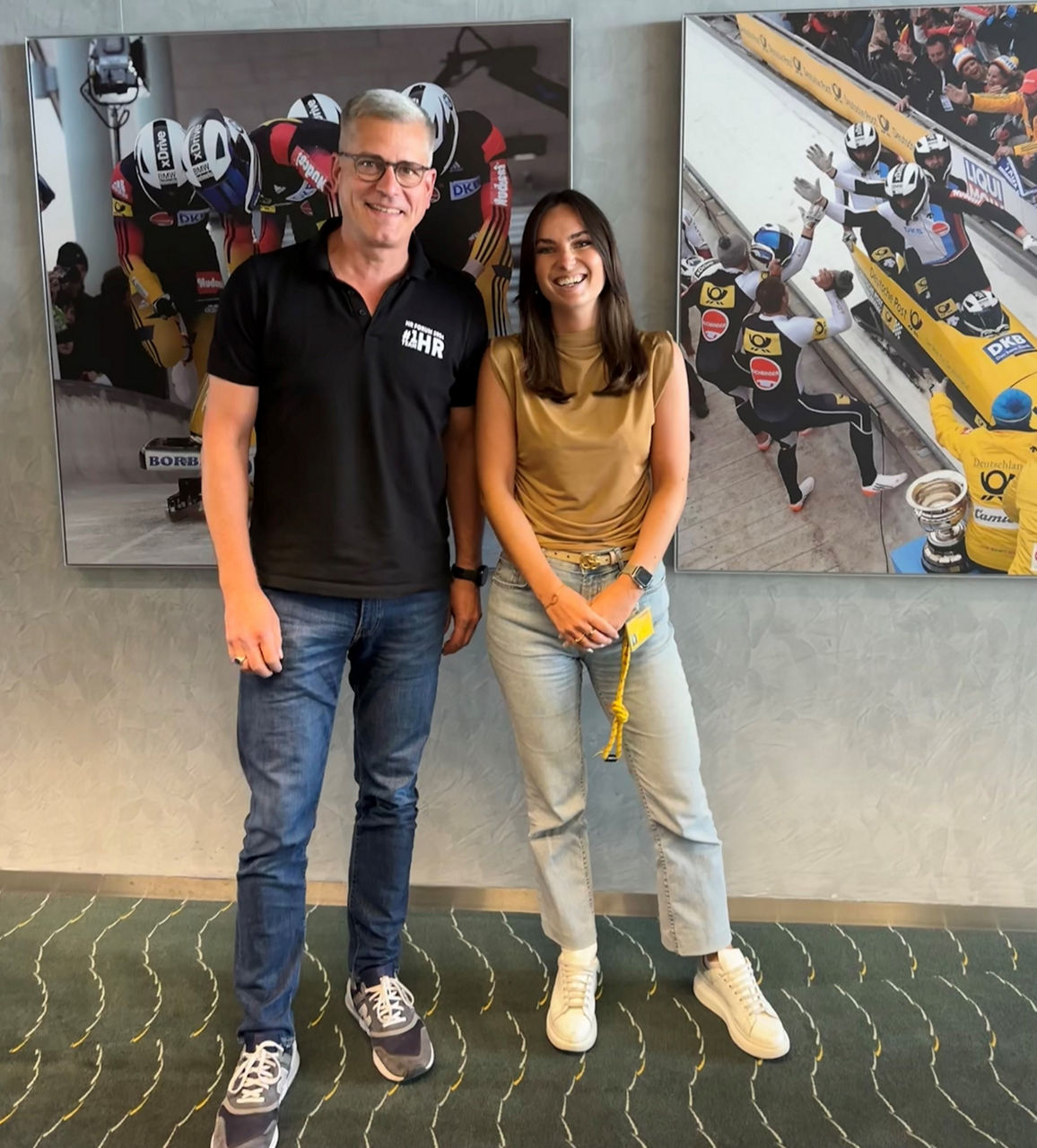 Christian von Hopffgarten, Abteilungsleiter Ausbildung, und Junior-Expertin Pauline Partheil