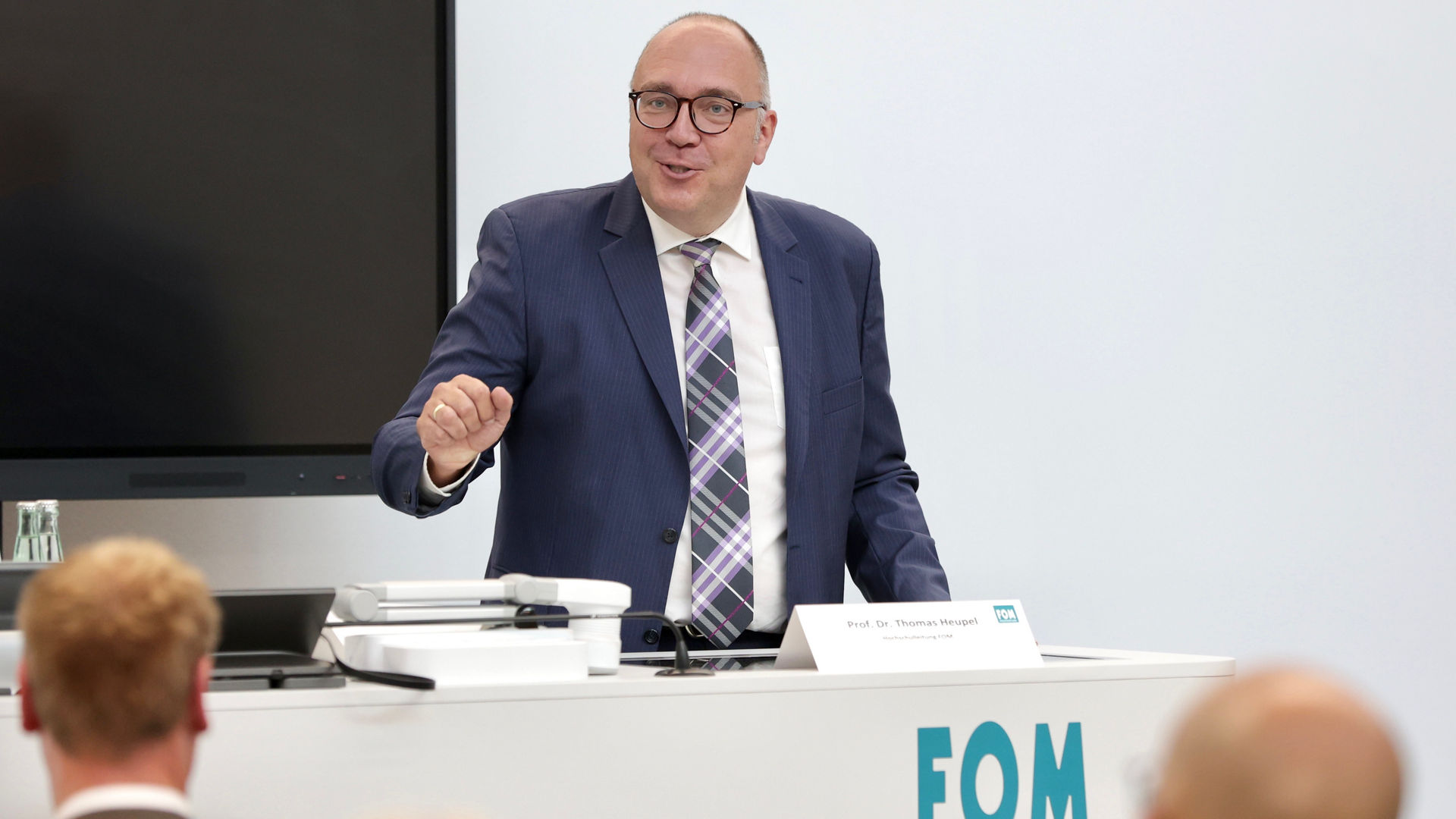 FOM eröffnet zweites Hochschulgebäude in Köln
