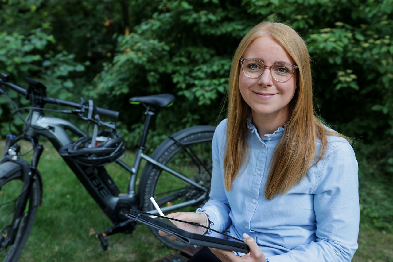 Portrait von Katrin Nestoridis, BA-Absolventin der FOM in Stuttgart